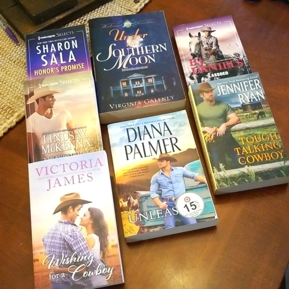 Other - 𝅺SEVEN Country Inspired Romance Novels